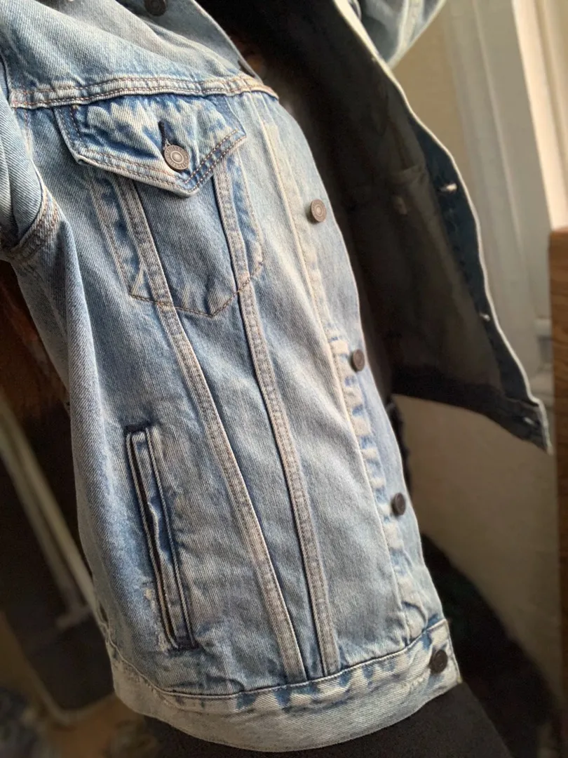 Levi’s Men’s Denim Jacket - Image 3