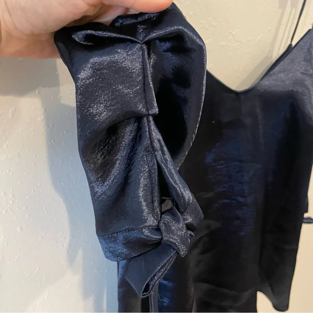 UO Silence + Noise Blue Shiny Cold Shoulder Tie Top - Image 8