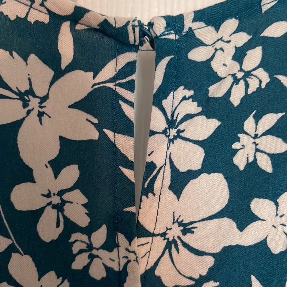 Wide Leg Jumpsuit - Blue and White Floral Design- Women’s Size XL TALL - Image 3