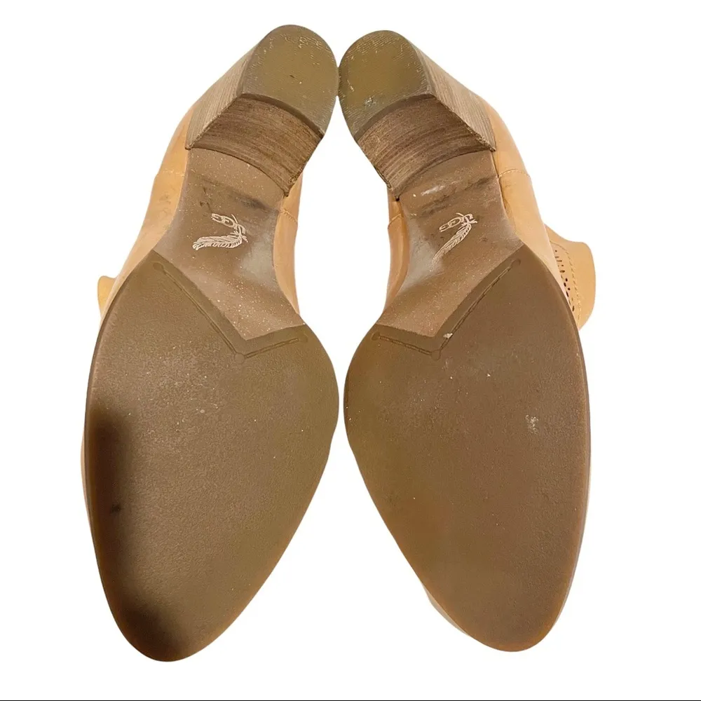 Ugg Size 9 Tan Thames Distressed Perforated Stacked Heel Leather Ankle Bootie - Image 8