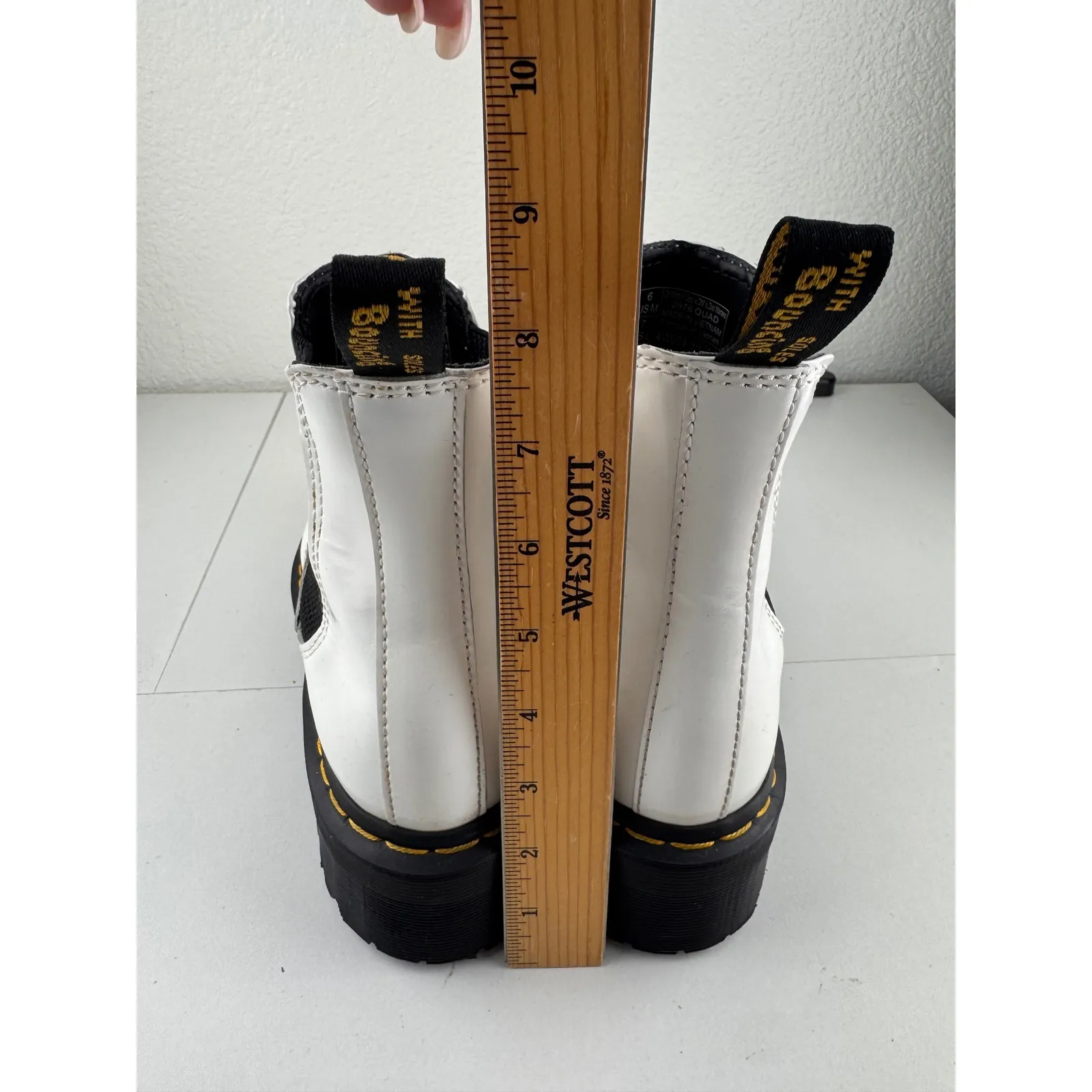 Dr Martens 2976 Quad Platform Chelsea Boots White Leather Womens Size 6 US - Image 3