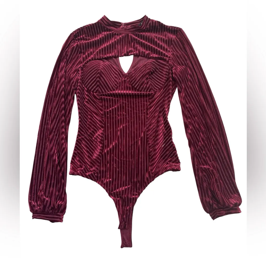Lulu's Burgundy Velvet Burnout Cut - Image 3