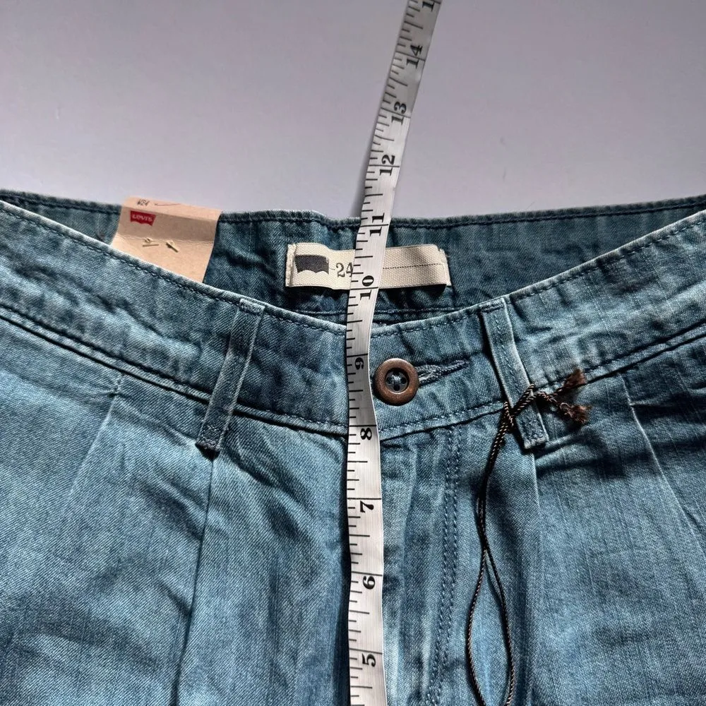 Levi's Relaxed Fit Pleated Light Blue Jeans Size 24 NWT - Image 7