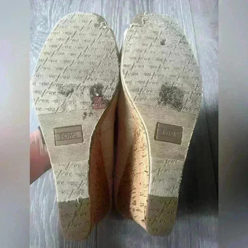 TOMS Cream Canvas Wedge Peep Toe Sandal Size 10 - Image 7