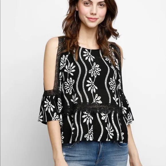 Abbeline cold shoulder embroidered open back top - Image 11