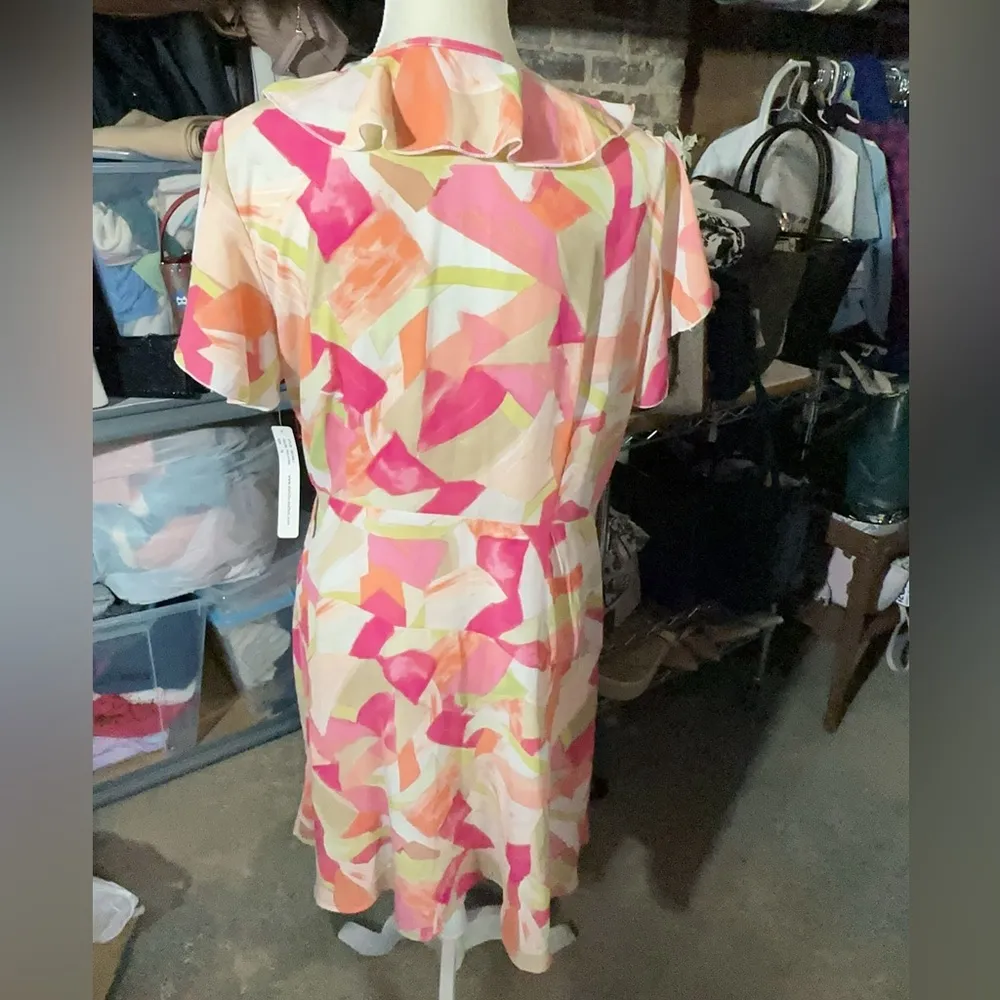 Danillo Boutique PINK FLORAL silky dress size 14 wave V - Image 3