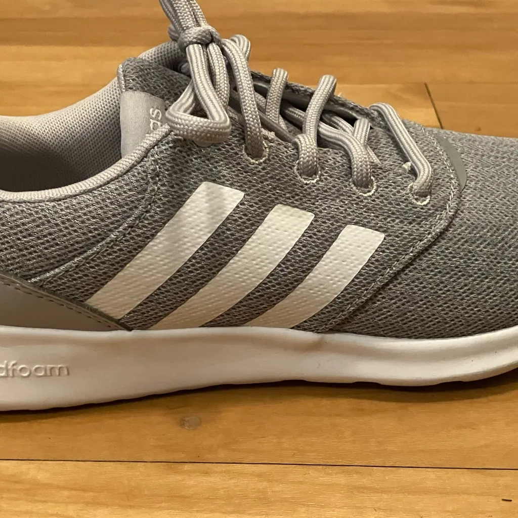 Adidas Grey Womens Sneakers Size 8 - Image 3