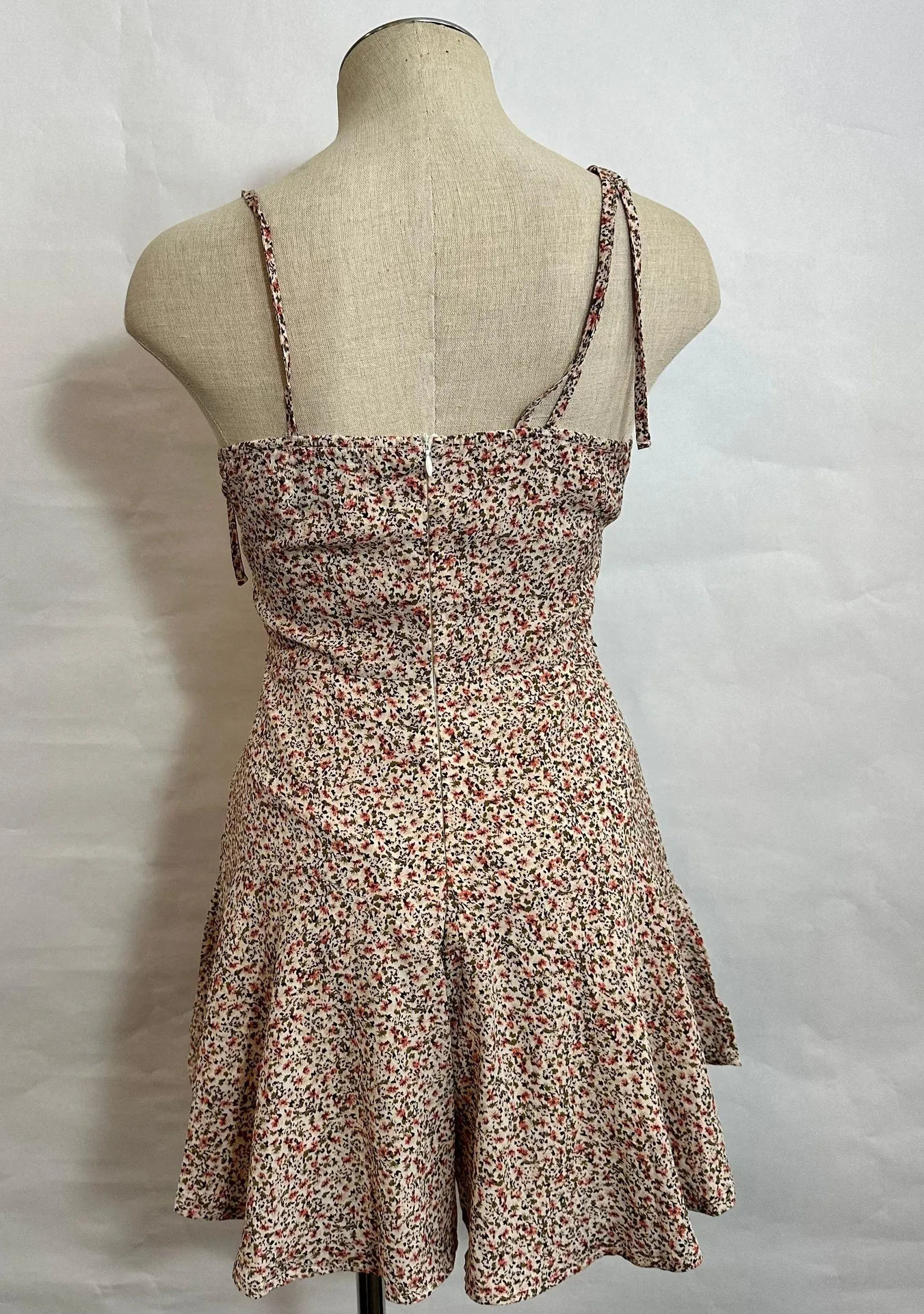 Ditzy Floral Romper - Image 3