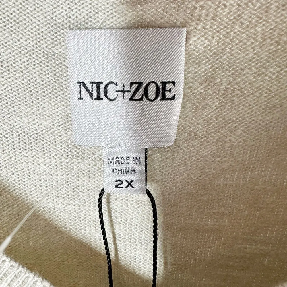 NIC+ZOE Blooming Short V Neck Sweater Size 2X
Lightweight Floral - Image 4