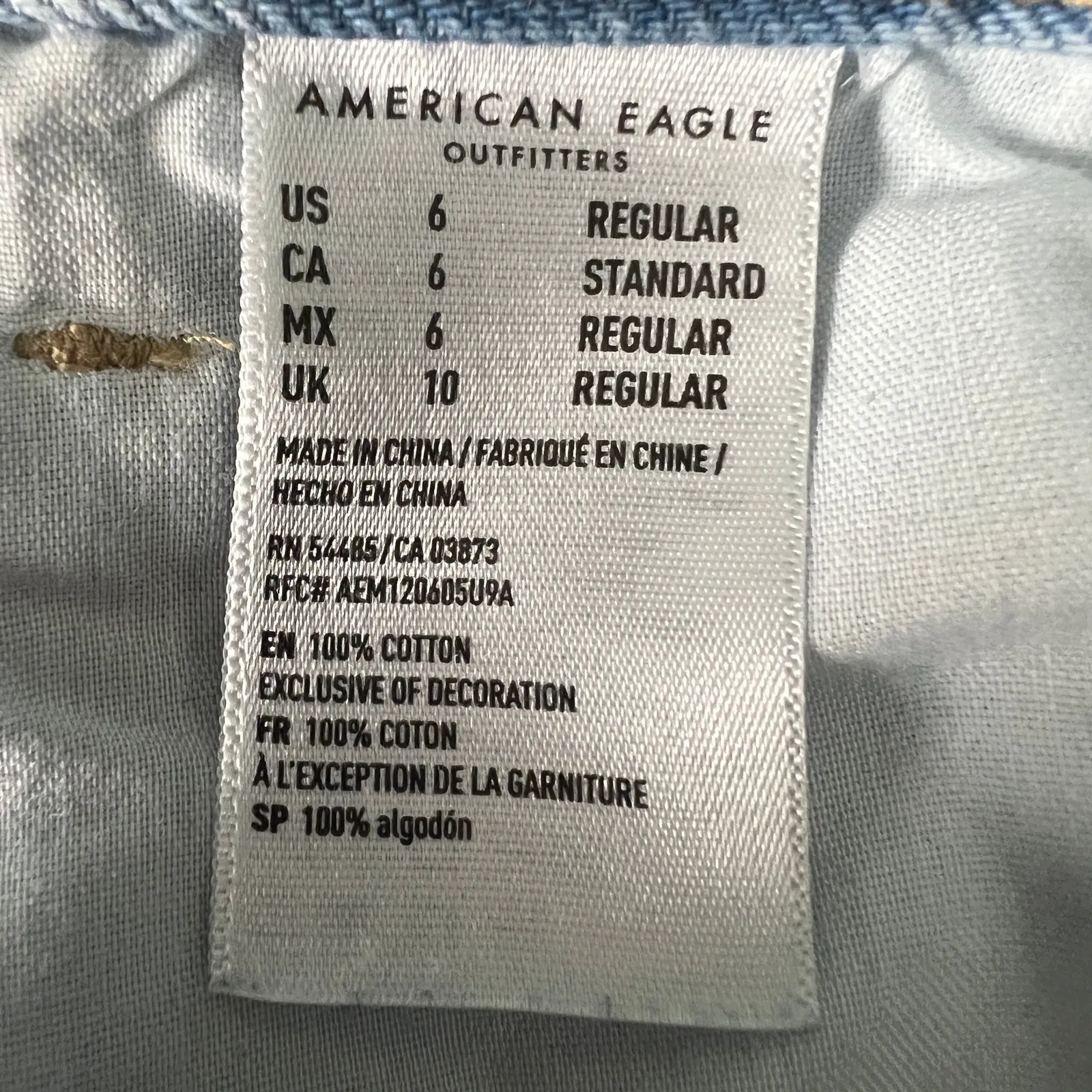 American Eagle Mom Jean Size 6 Reg High Rise Distressed - Image 9