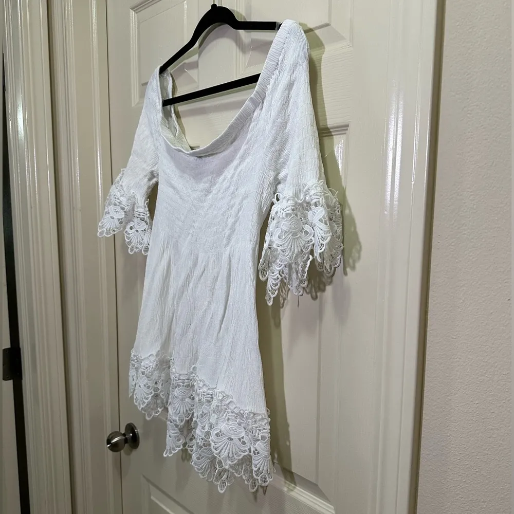 Rue 21 plus size off the shoulder blouse white with lace trim size 3X - Image 3