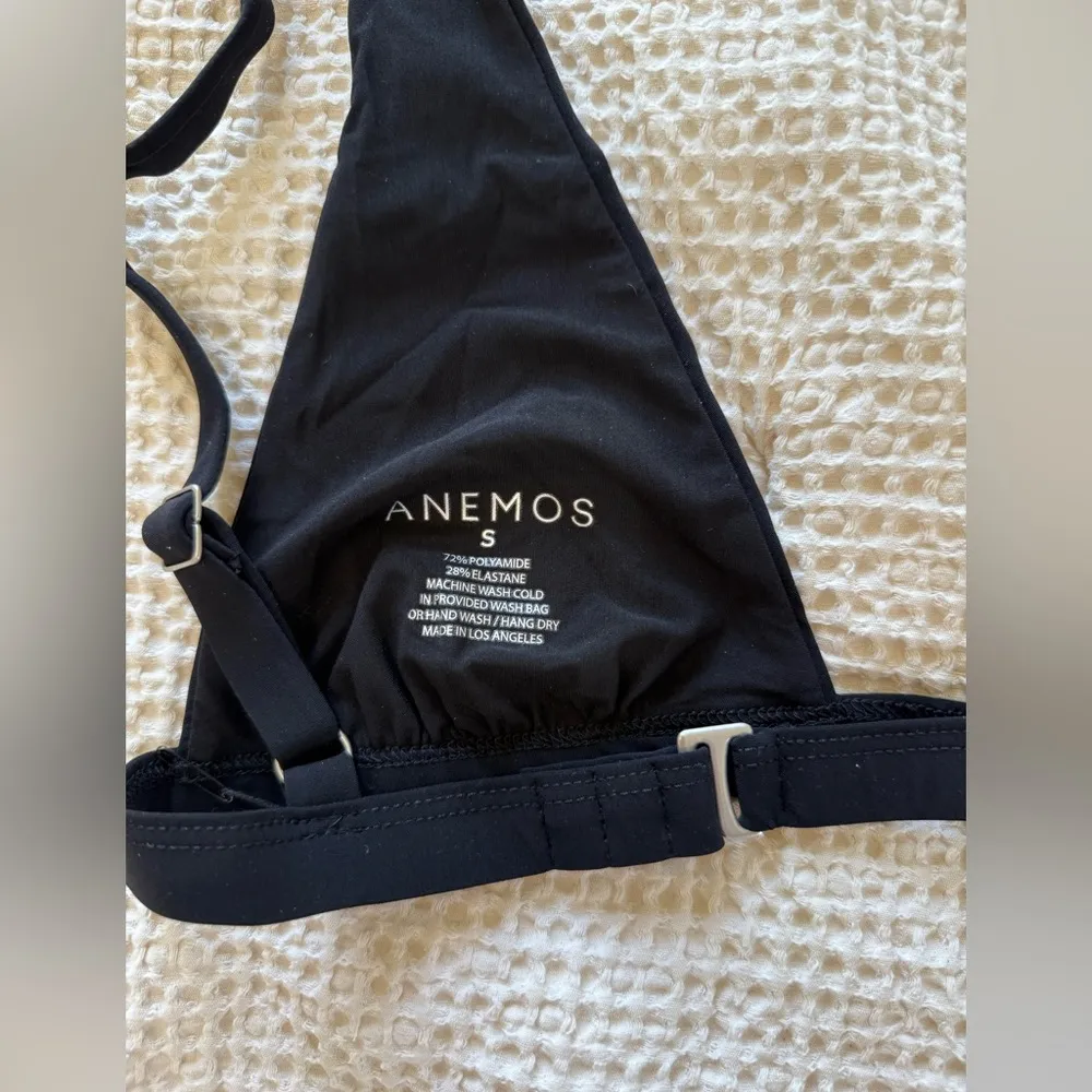NWT Anemos Décolleté Bikini Top Size Small Black - Image 4