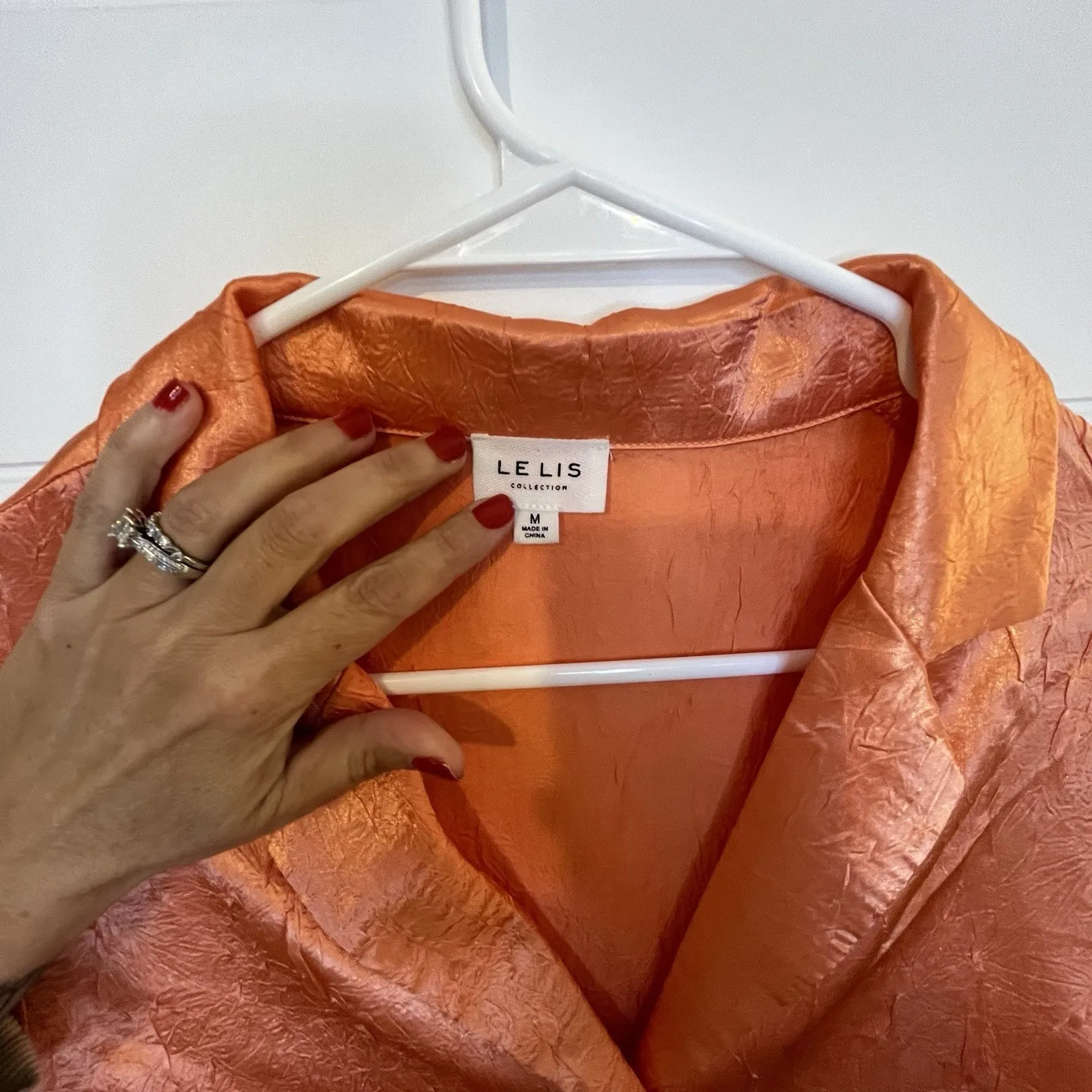 Le Lis Women's 100% Button down Blouse Size Large Colorful Silk Like Lightweight - Image 11