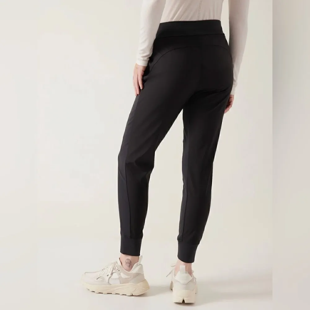 NWT Athleta Headlands Hybrid Trek Jogger Sz 16 - Image 4