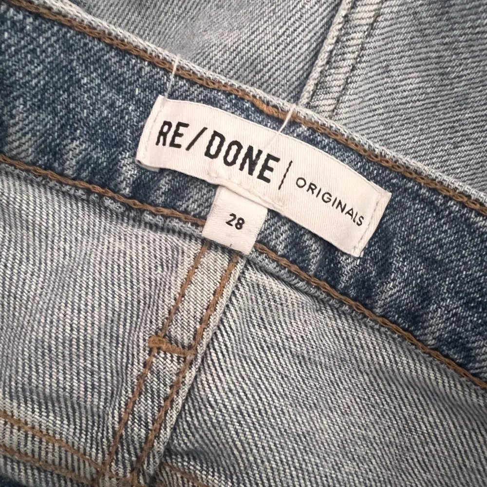 RE/DONE Women's High Rise Stove Pipe Distressed Jeans Sz 28 - Image 5