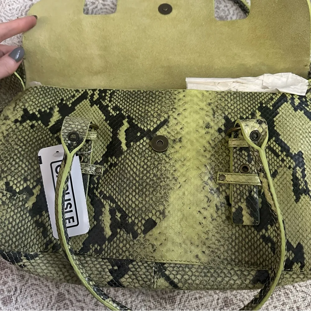 Carlisle Green Python Leather Bag - Image 3