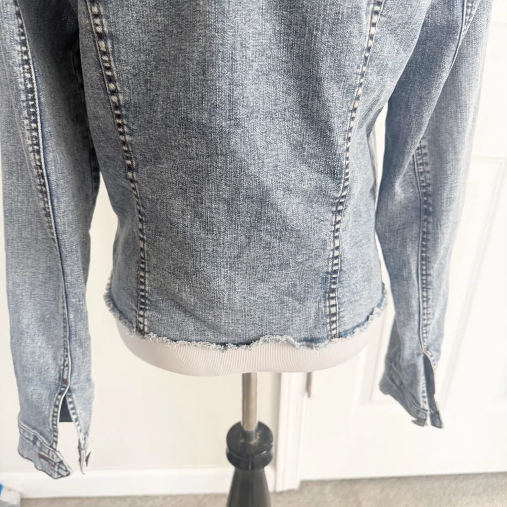 Kut from the Kloth Kara Jean Jacket size Medium - Image 5