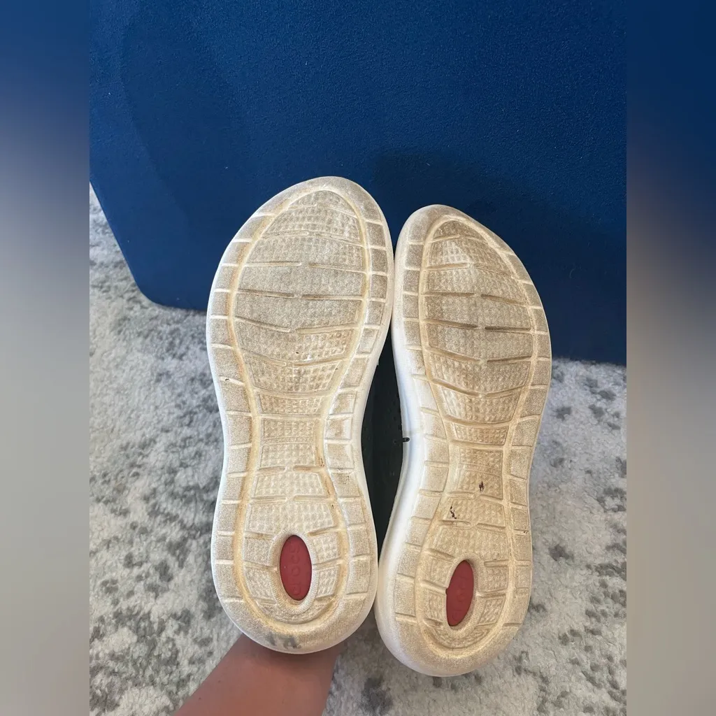 Crocs lite ride sneakers women’s 9 - Image 7
