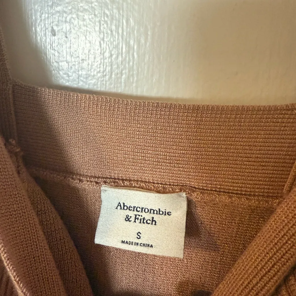 Abercrombie & Fitch ribbed fitted square neck crop top tank - Image 4