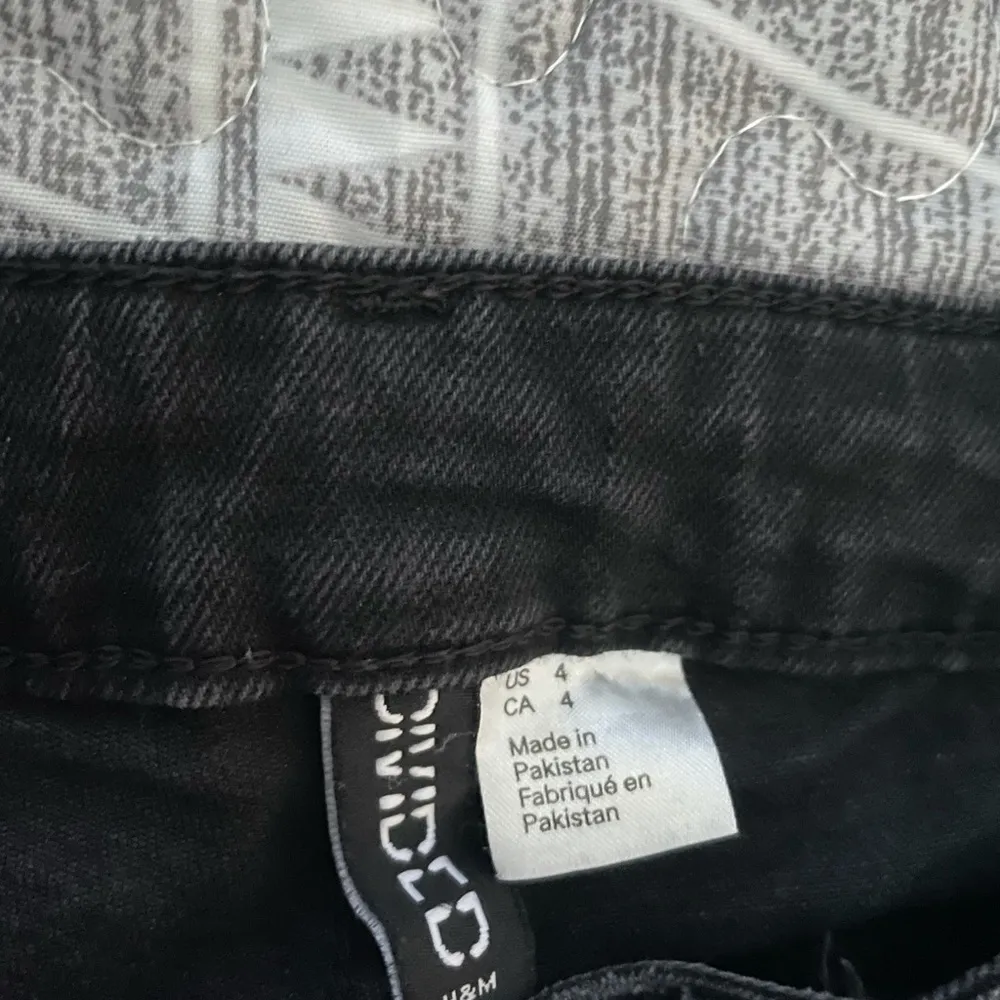 distressed denim - Image 7