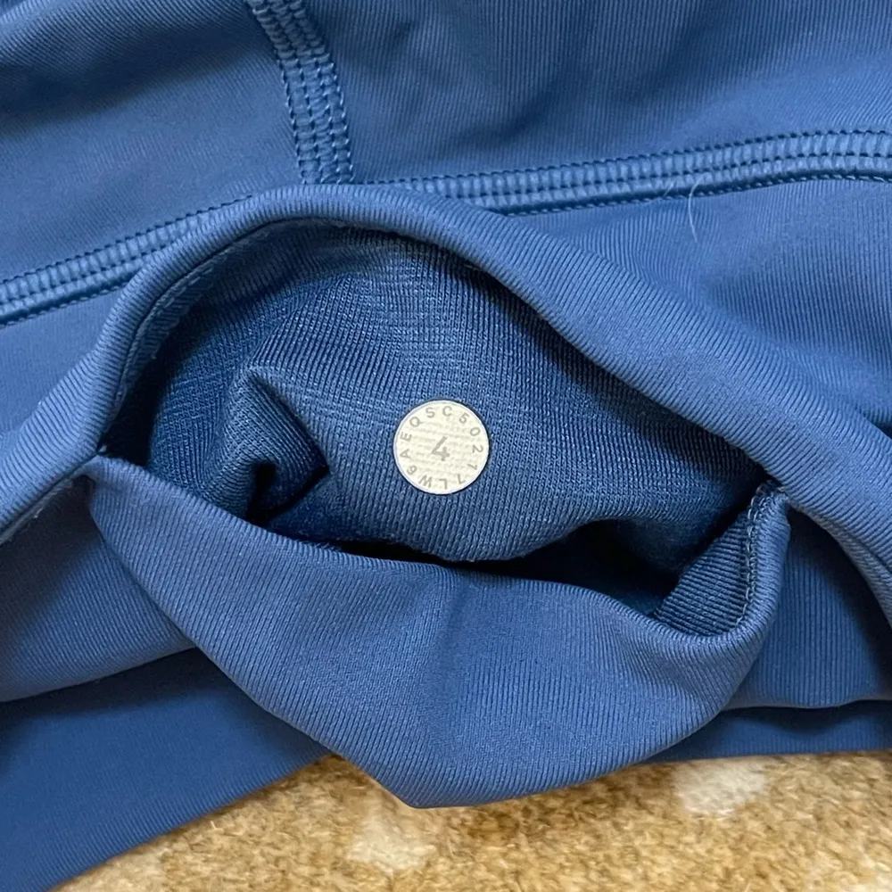 Lululemon Athletica Sun Setter Crop (17") Royal blue women’s size 4 - Image 13