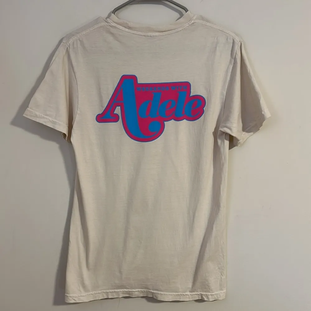 ADELE weekends with Adele 3d residency short sleeve tshirt cream pink blue S - Image 2