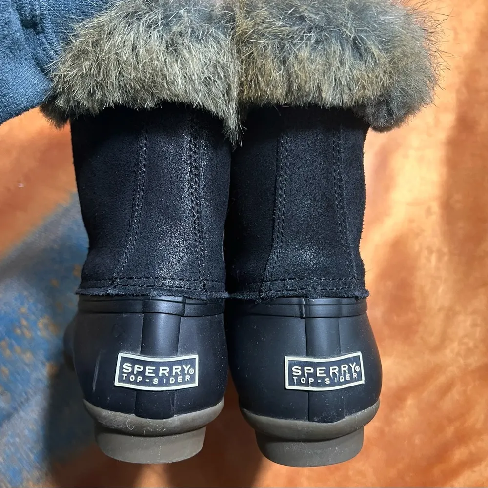 Sperry Saltwater Black Waterproof Duck Boots Faux Fur Trim size 7 - Image 4