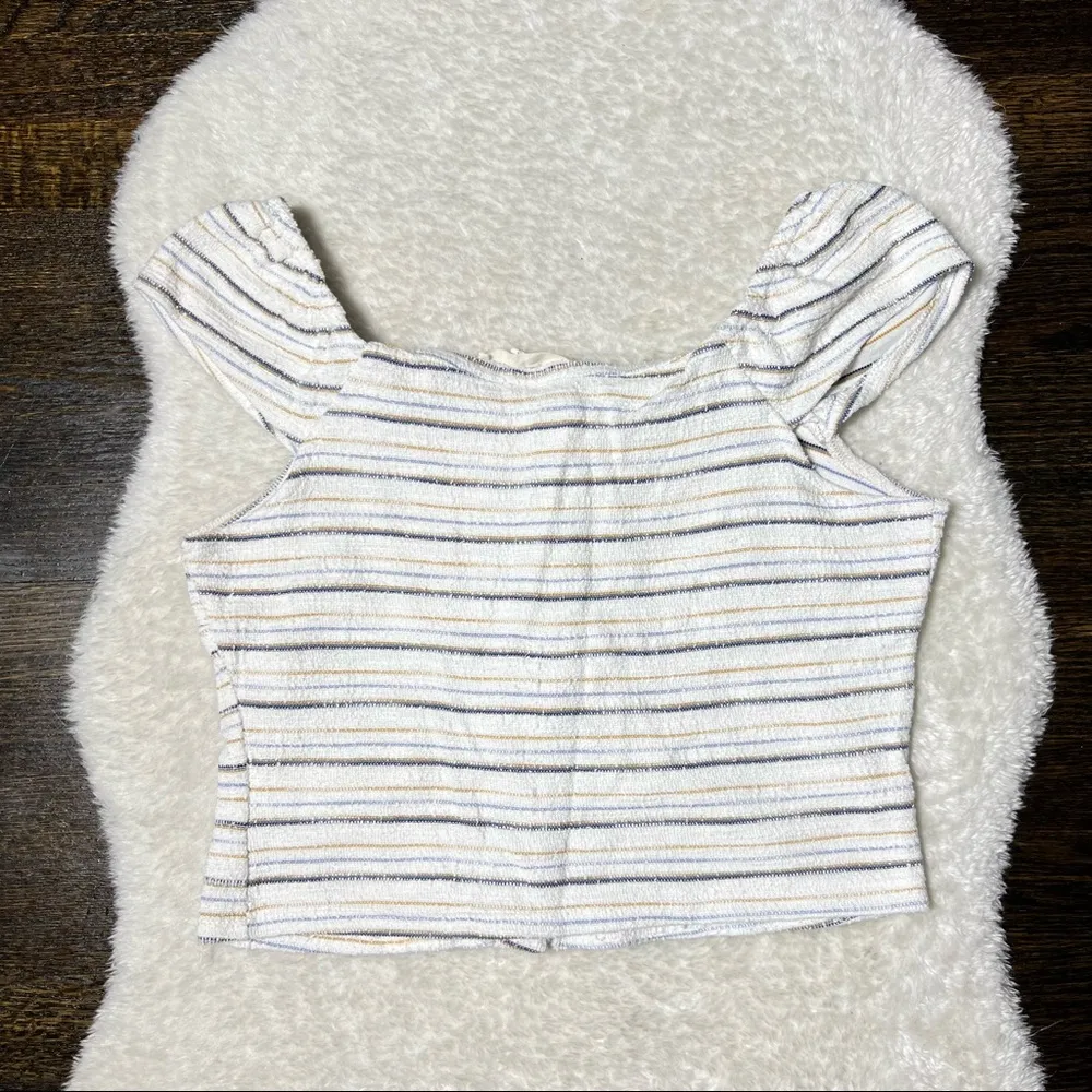 Rewind Juniors Stripe Button Cap Sleeve Crop Top - Image 5