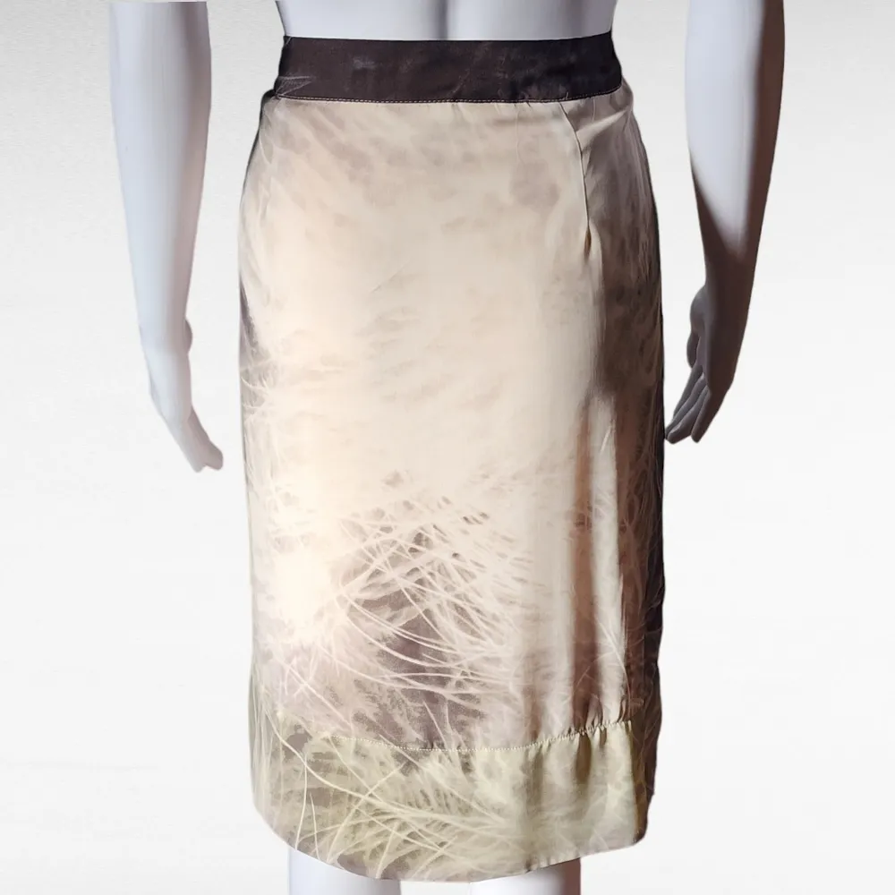 Simply Vera  Gray Ivory Whimsical Print Chiffon Wrap Skirt Size Medium - Image 4