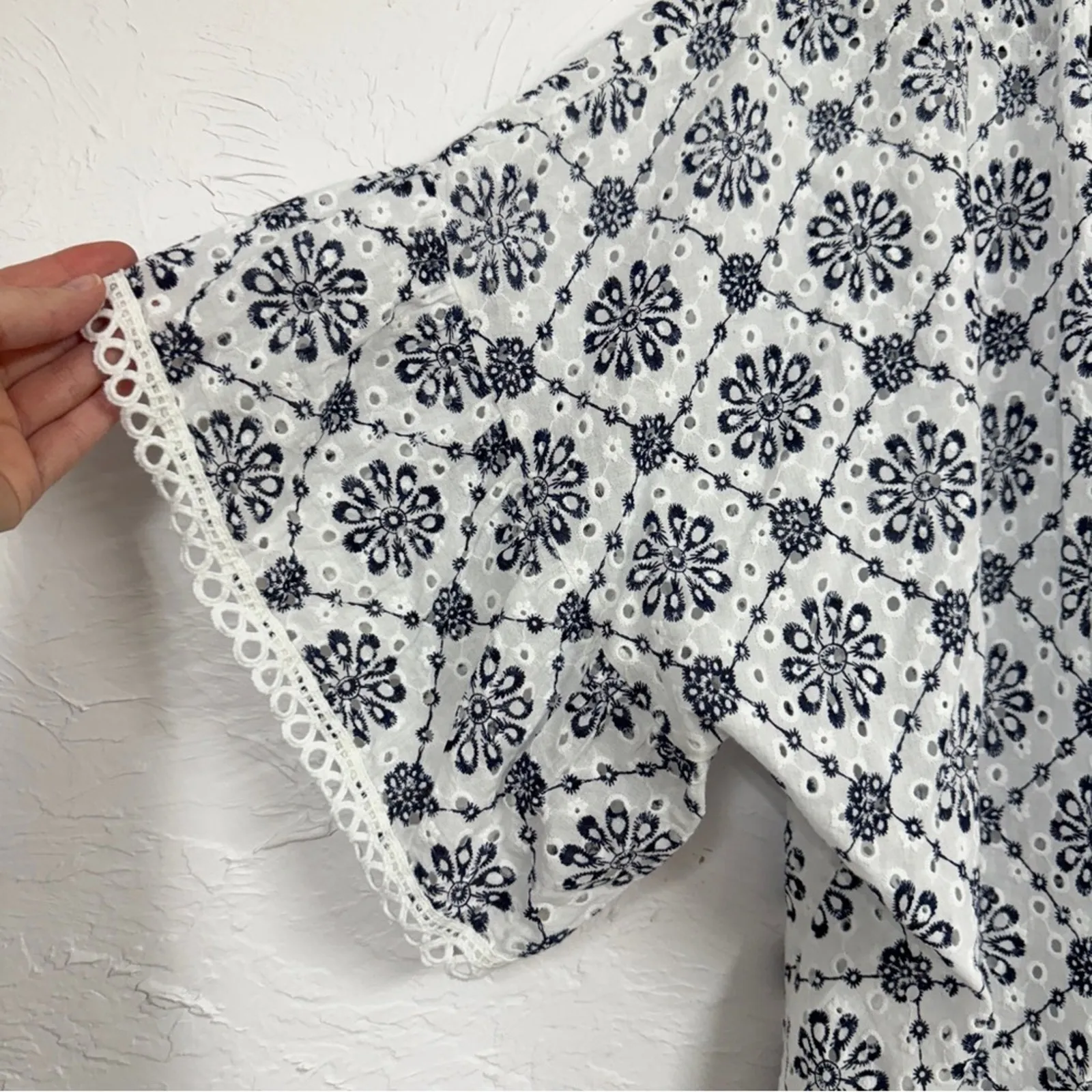 Valentina Naldi White Blue Floral Eyelet Cardigan Kimono Womens OS Beachy Boho Size L - Image 3