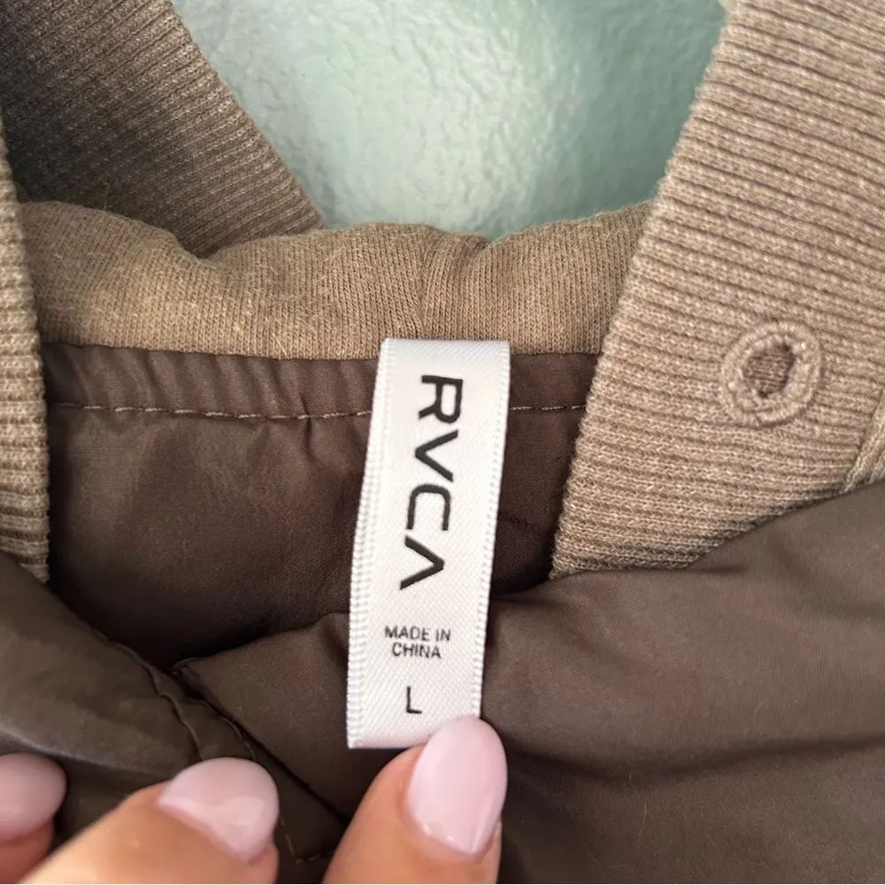 RVCA Jacket size Large - Image 3