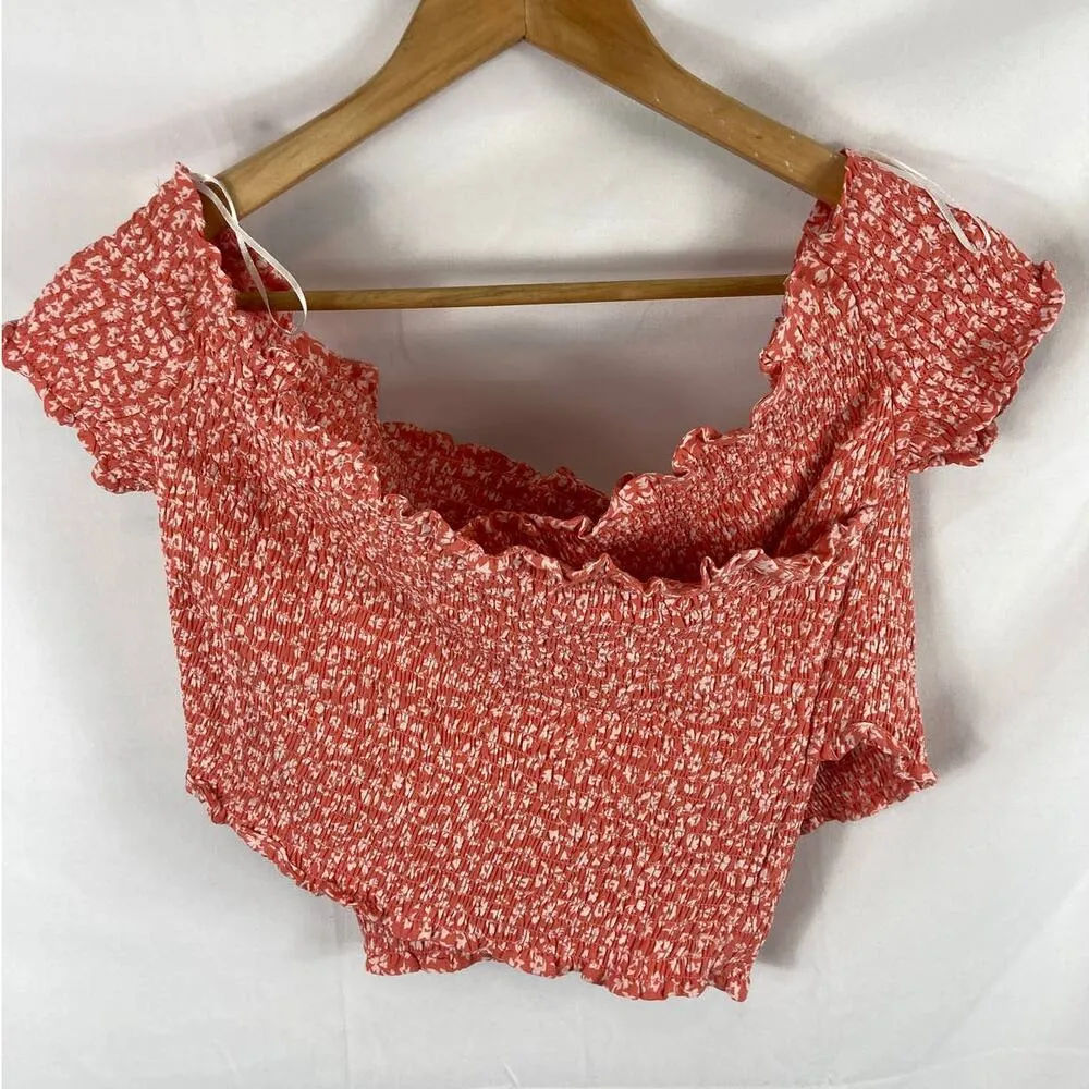 NWT BB Dakota Steve Madden On the Level Smocked Top size Large - Image 2