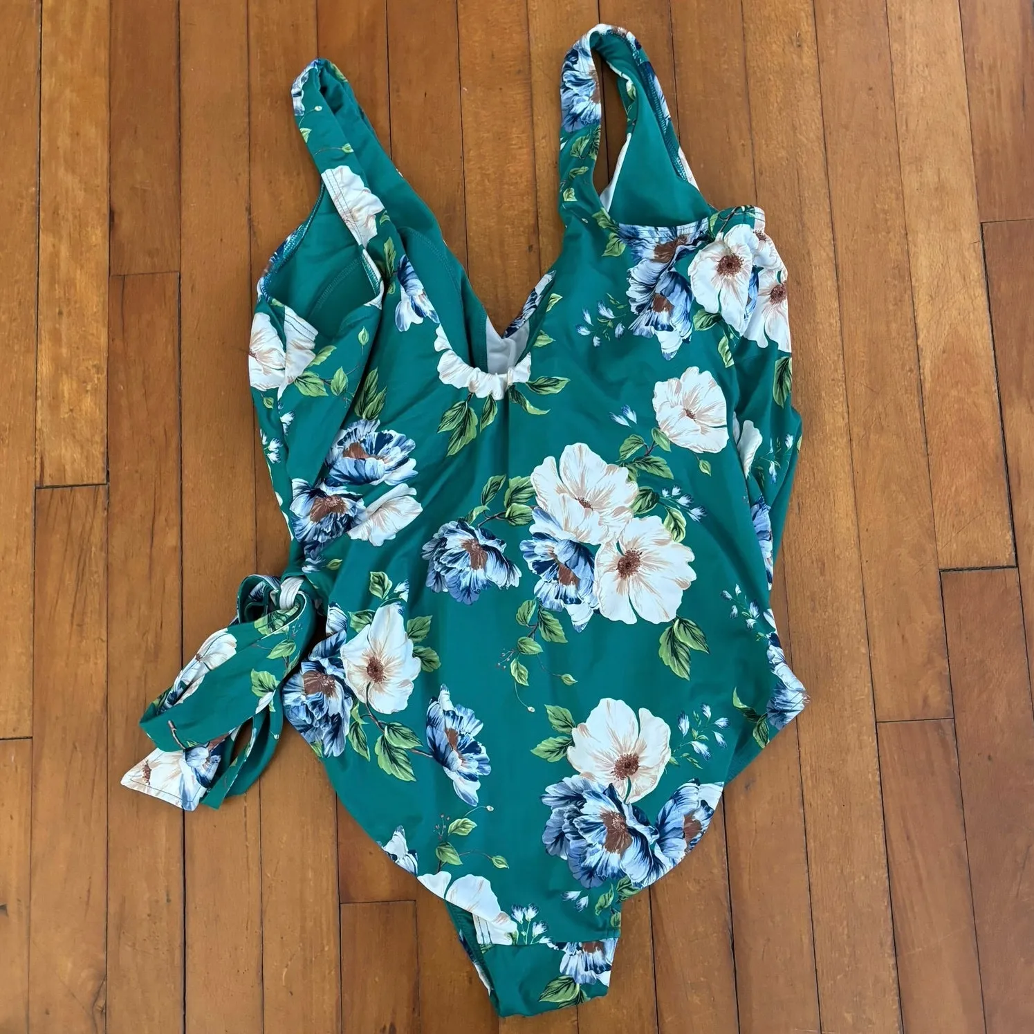 NEW Lands End 20W 20 Side Tie One Piece Swimsuit Island Emerald Petunia Floral - Image 4