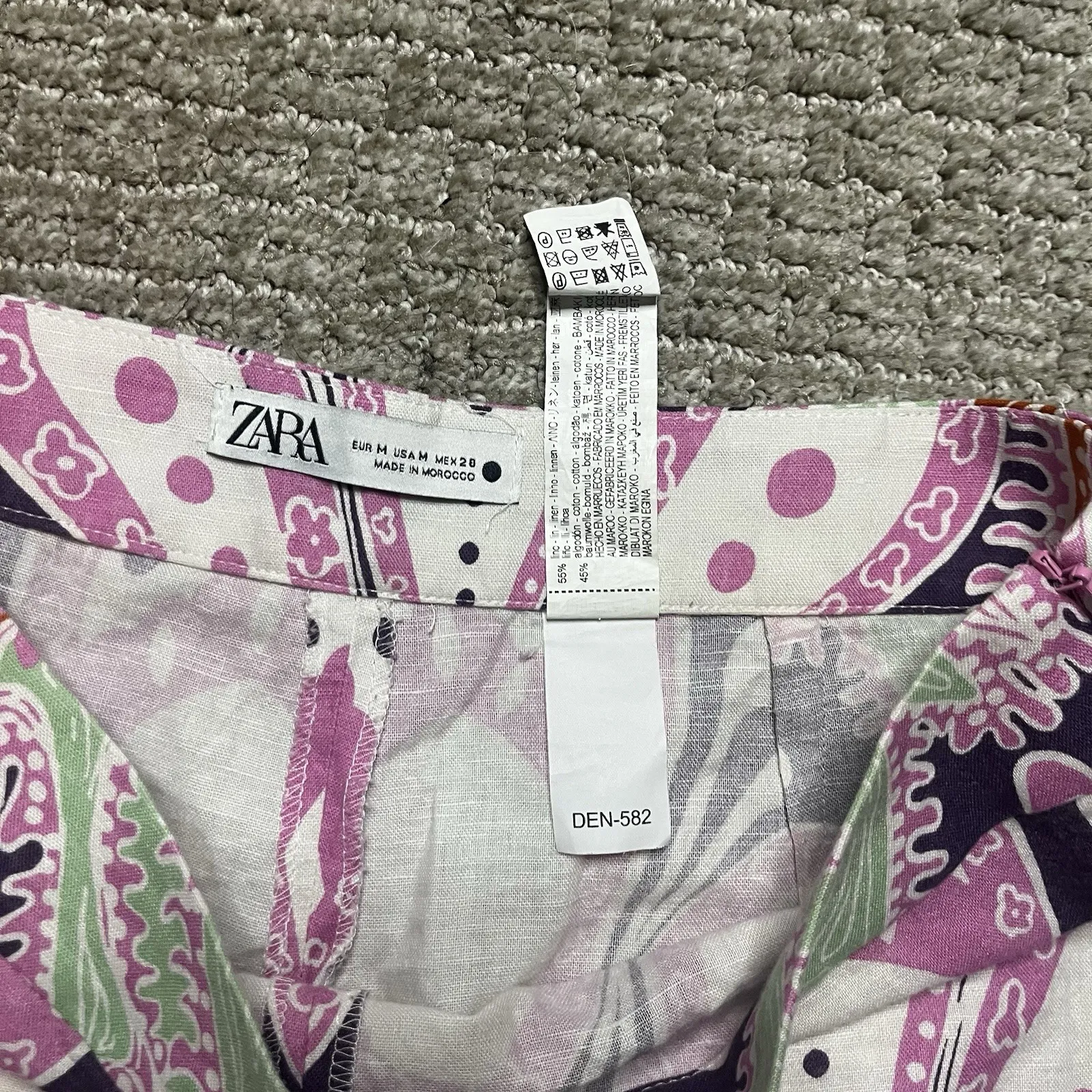 Zara‎ Woman's Medium Floral Flared Pants - Image 7