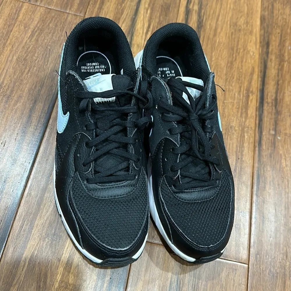 Nike Womens Air Max Excee DD9671-900 Black Casual Shoes Sneakers Size 7 - Image 2