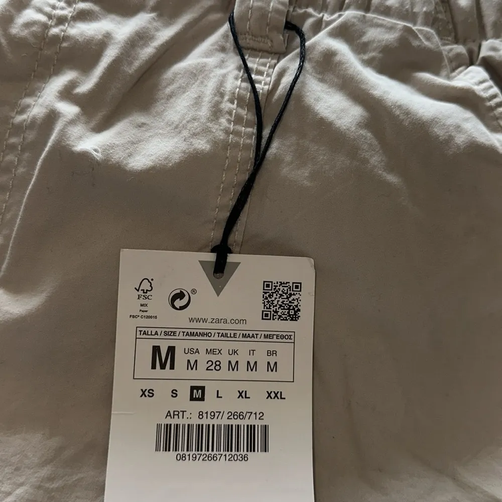 NWT ZARA BLOGGERS FAVE ParachuteRelax Fit Cargo  Pants Ecru Medium - Image 8