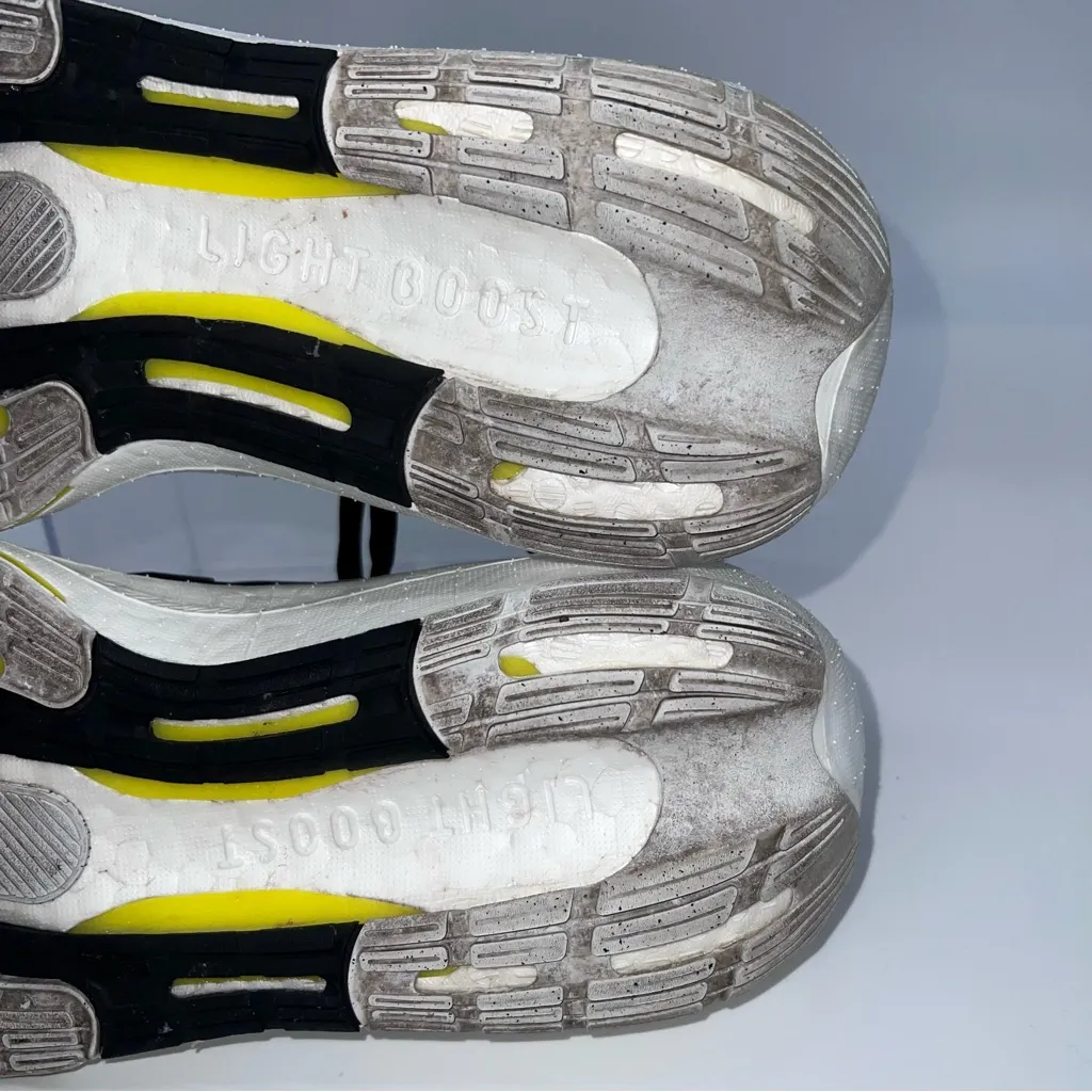 Adidas Ultraboost Women’s Black and White Athletic Running Shoes-Size 8 - Image 12