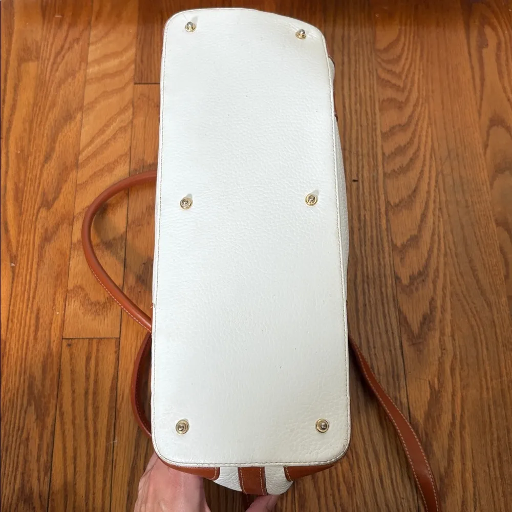 Dooney & Bourke Large Domed Satchel White Pebble Leather Y2K‎ vintage retro - Image 5