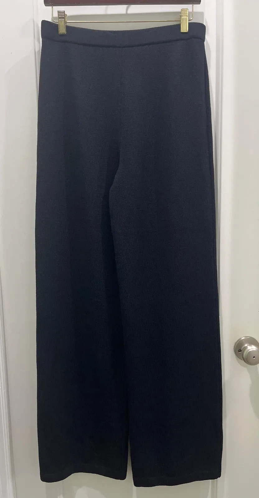 St. John Black Santiago Knit Straight-Leg Pants Sz 8 - Image 1
