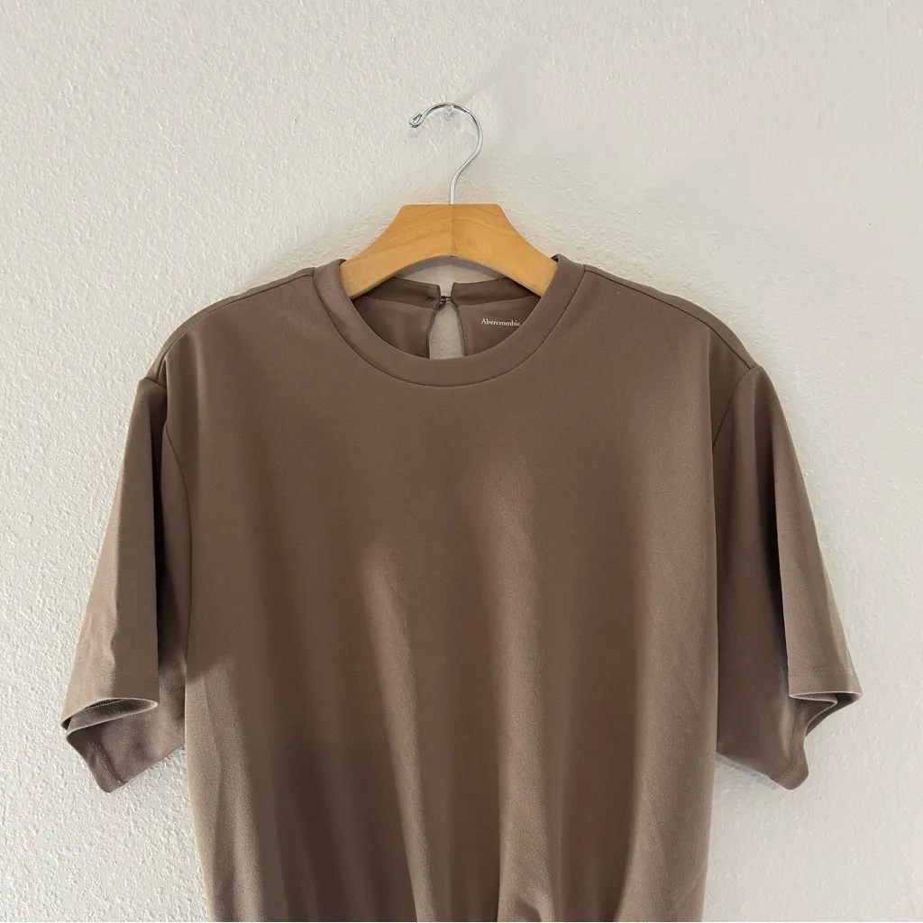 Abercrombie & Fitch // Ruched Short Sleeve Mini Dress - Image 4