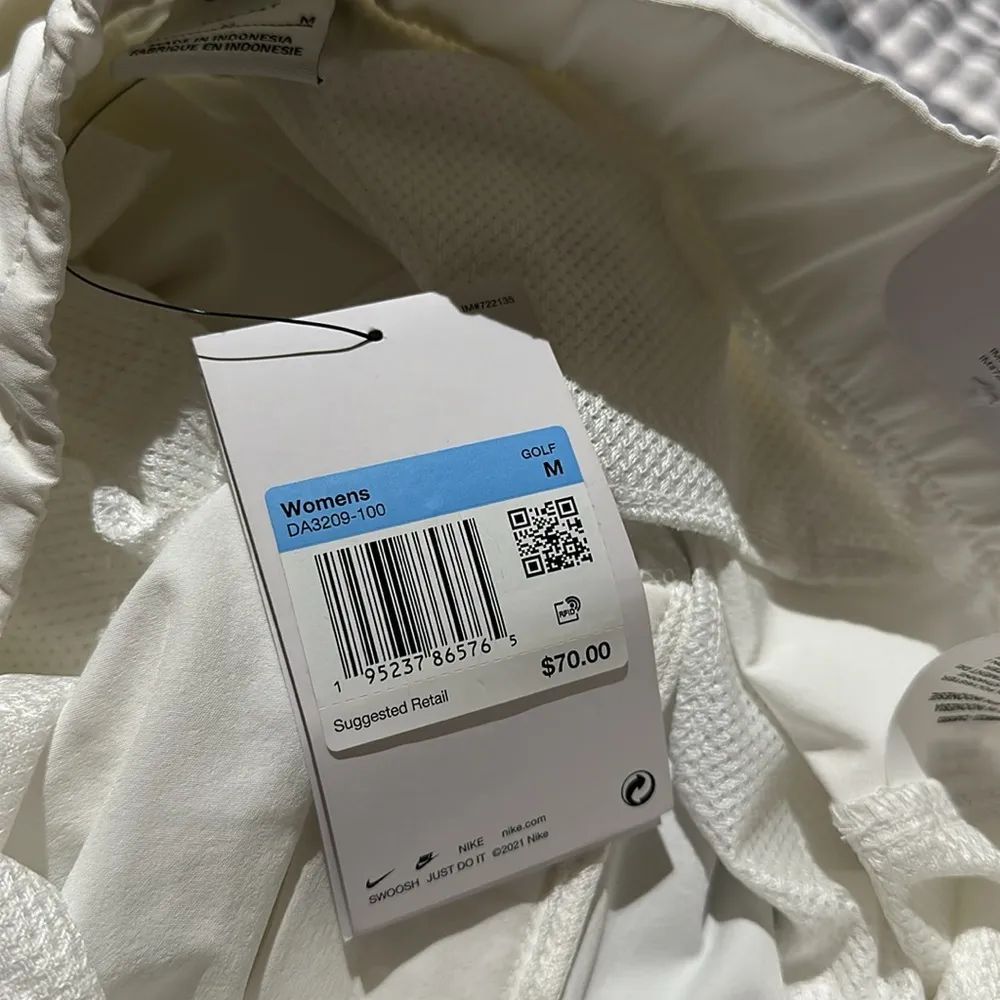 NWT Nike Women's Dri-FIT Victory 5'' Golf Shorts MEDIUM WHITE - Image 6