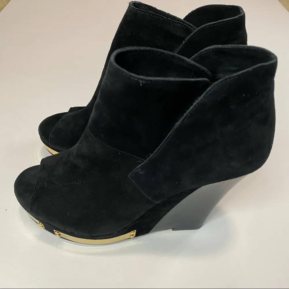 Vince Camaro Wilian Open-toe Suede Bootie in Black - Image 5