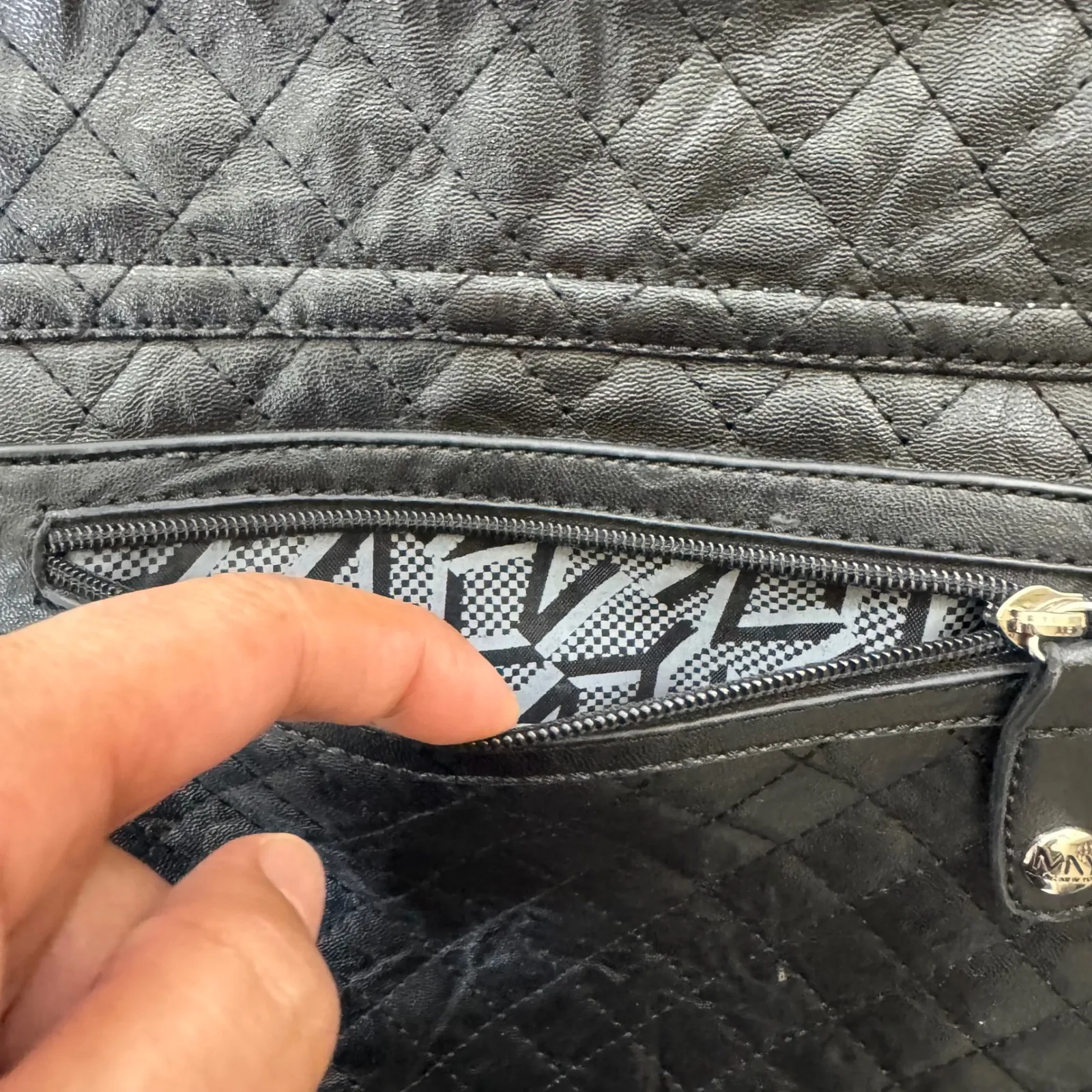 Y2K Marc New York Andrew Marc Black Quilted Chain Crossbody Shoulder‎ Bag - Image 6