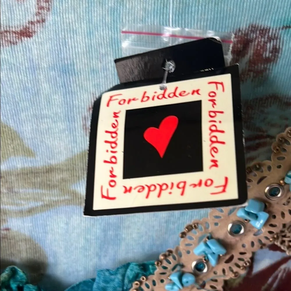 NWT  Women's Long Sleeved V-Neck Top - size XL - Image 3