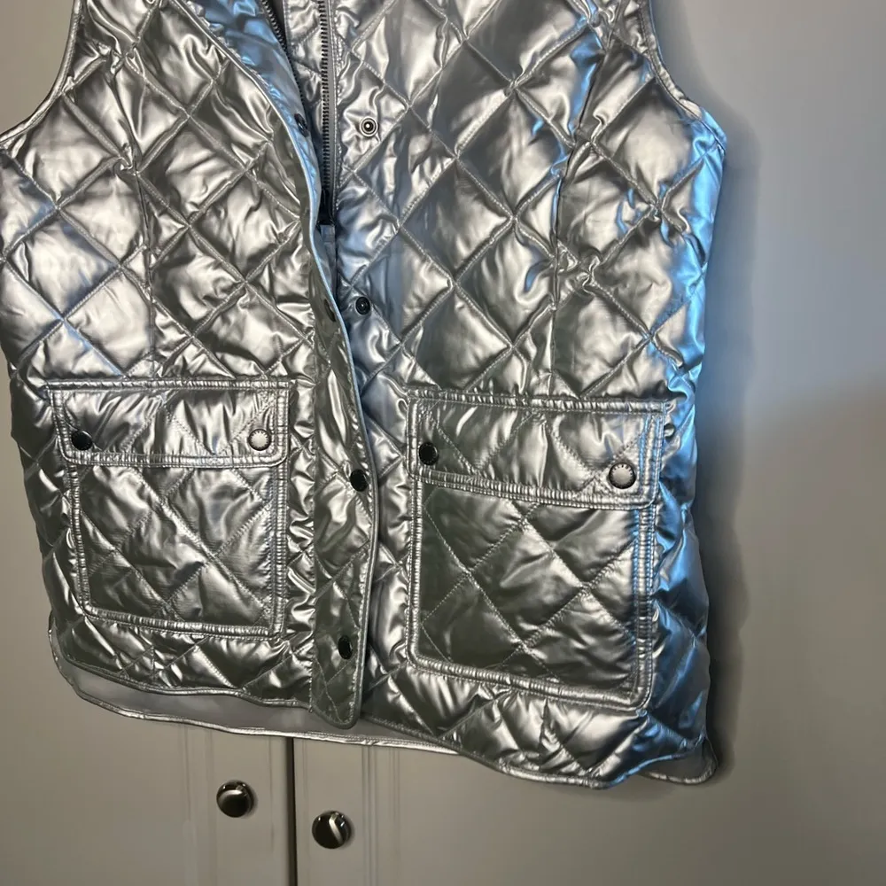 NWT Talbots Silver Quilted Down Puffer Vest - Image 4
