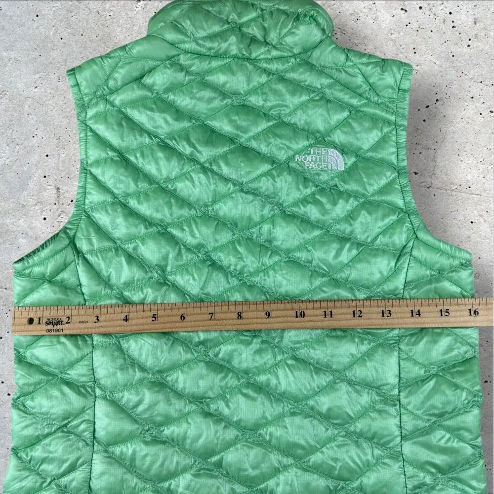 The North Face Thermoball Quilted Puffer Vest‎ Size XS Green Hiking Gorpcore NEW - Image 6