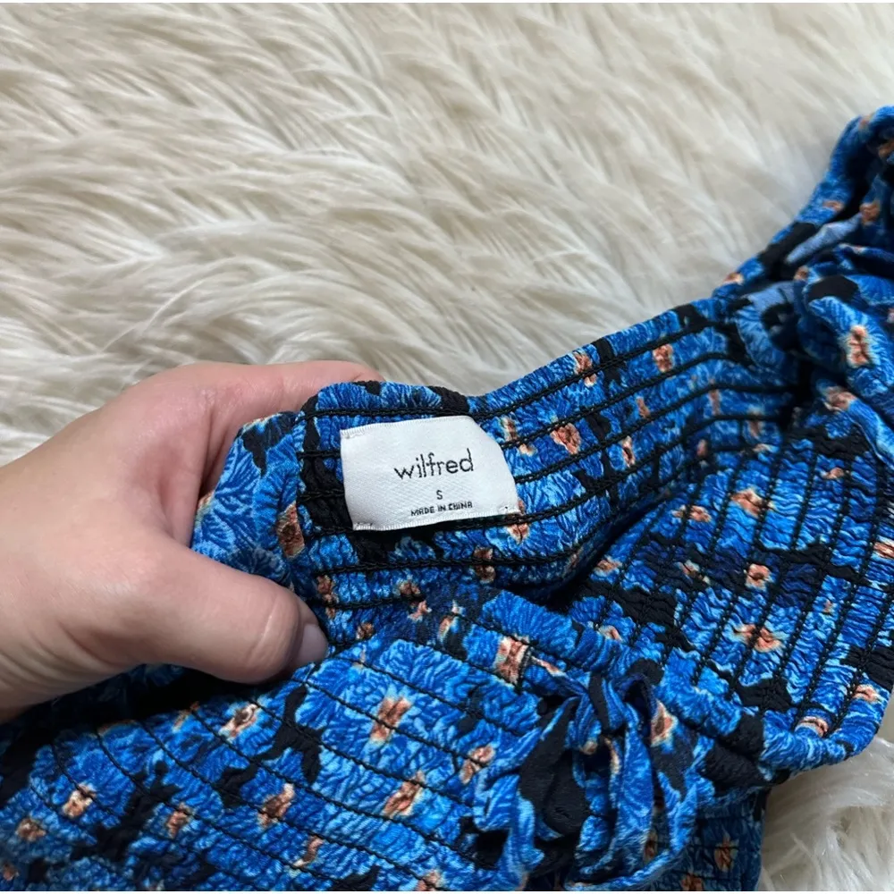 ARITZIA Wilfred Smocked Blouse In Baltic Sea - Image 7