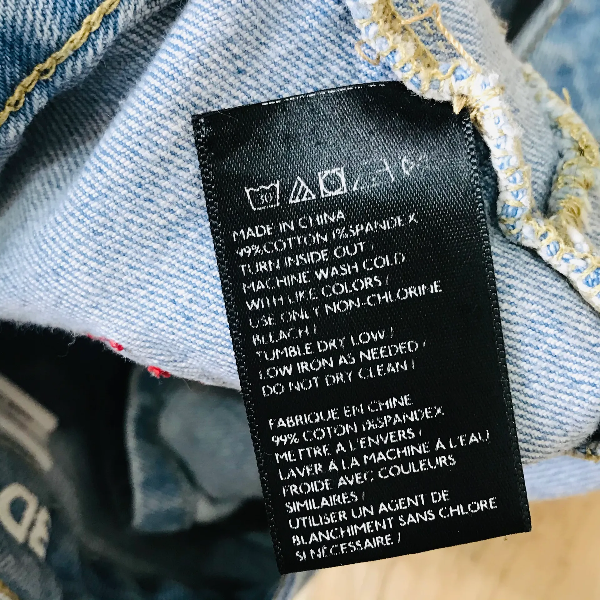 BDG high waisted shorts Sz 26 - Image 10