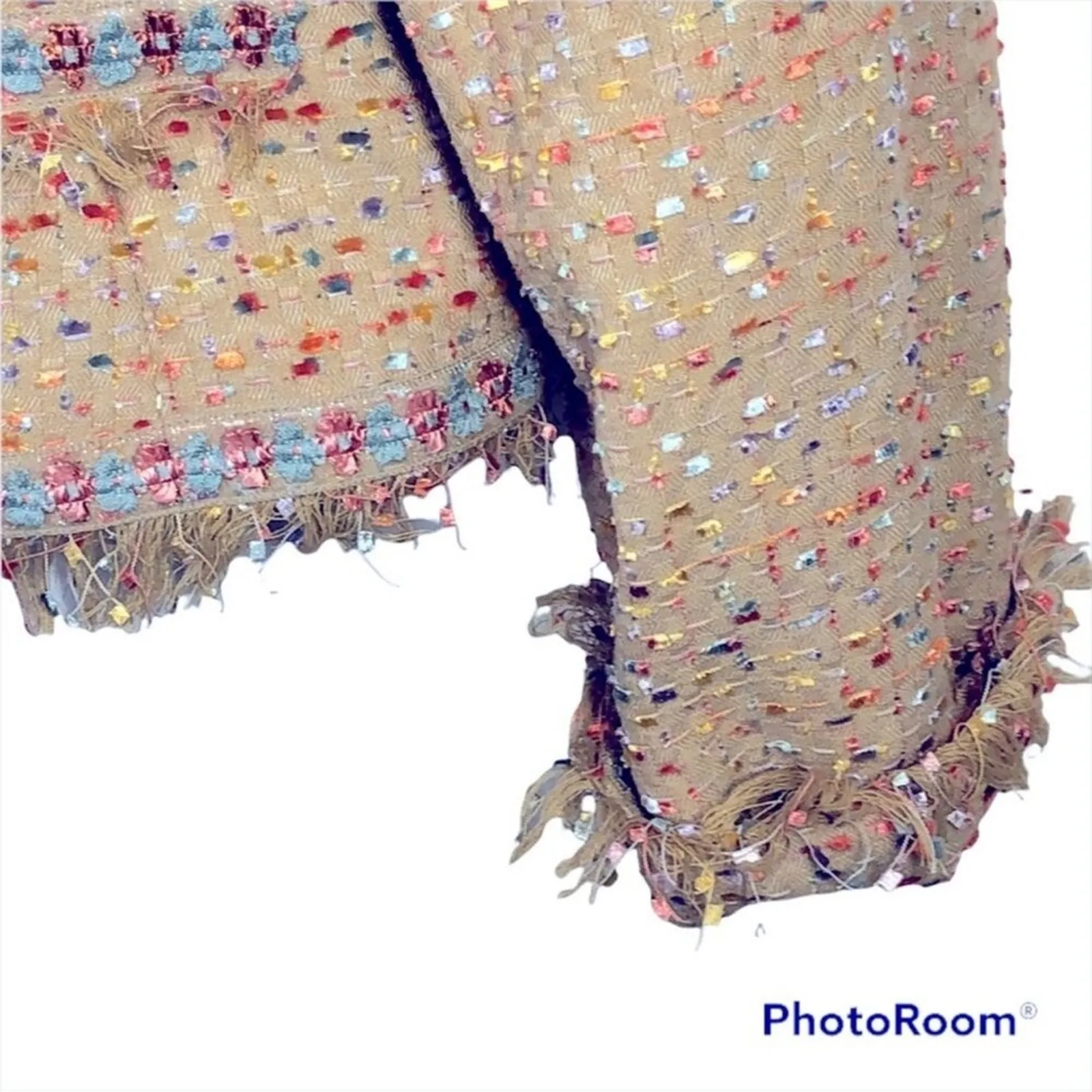 Bergamo Studio Tan Boucle Tweed Fringe Blazer Size Medium - Image 6