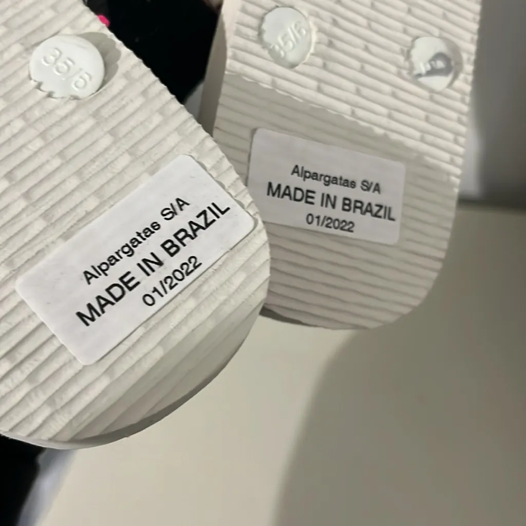 New Havaianas Womens Disney Slim Stylish Minnie Mouse Flip Flop Sand Size 6 NWT - Image 10